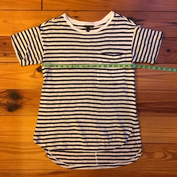 Banana Republic Navy White Striped Relaxed Crew Neck Tee, EUC, XS - Picture 6 of 12